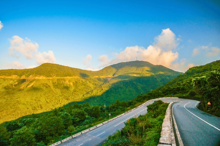 Crossing the Hai Van Pass with sea views and winding roads