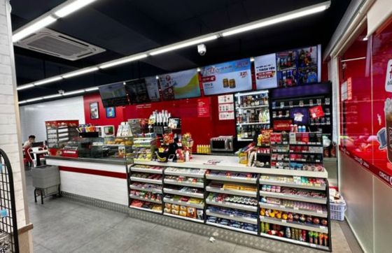 Where To Find A 24 7 Grocery Store In Vietnam?