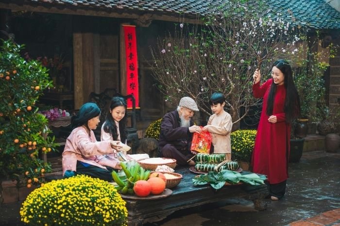 A good itinerary in February takes into account the weather, Tet, and travel times