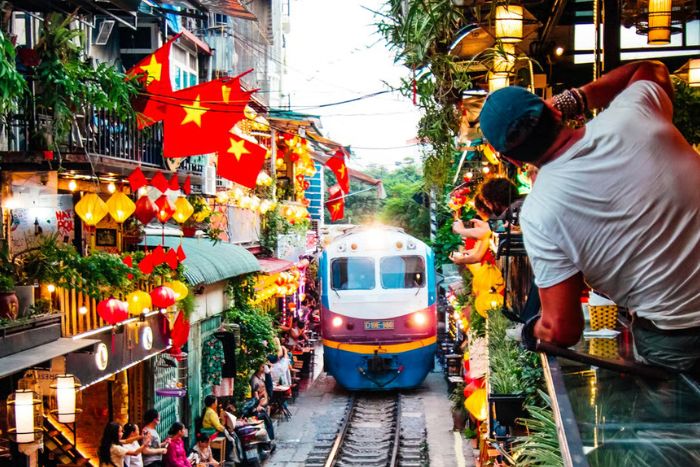 Hanoi offers a first immersion into Vietnamese culture