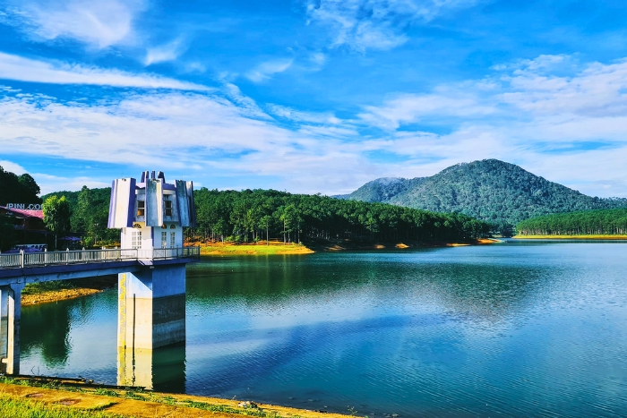 Tuyen Lam Lake, a highlight in Dalat Phan Thiet itinerary