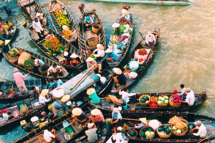 Cai Be Floating Market - Southern Vietnam itinerary highlight