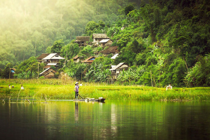 Authentic Pac Ngoi village