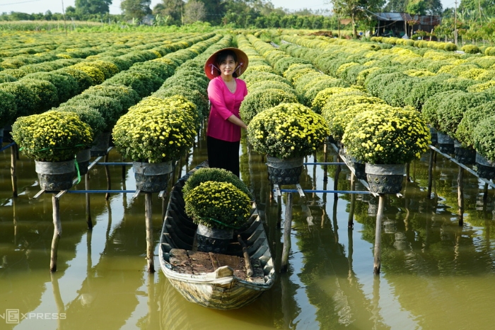 Sa Dec flower village, best visited early in the morning