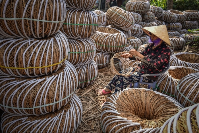 Hung Phong - Coconut weaving village in Ben Tre