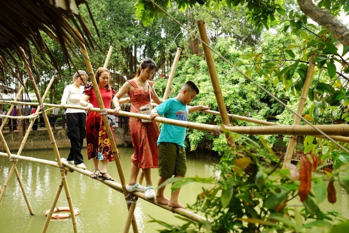 Bamboo Bridge Crossing Experience at Phụng Islet