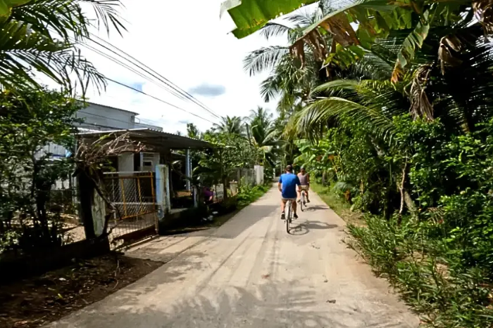 Explore Long Thanh Island by bike on a Ben Tre cycling trip
