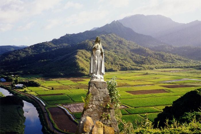 Admire the Statue of Our Lady in Mang Den