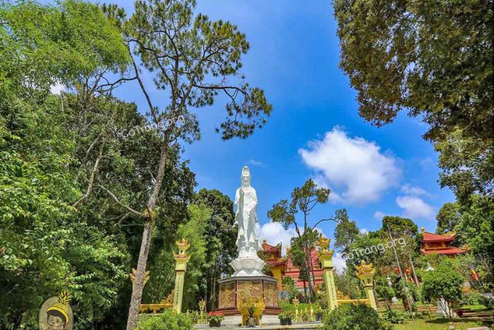 Khanh Lam Buddhist temple