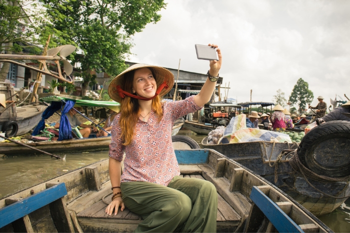 Boat trip to Cai Rang Floating Market on a girlie weekend in Can Tho