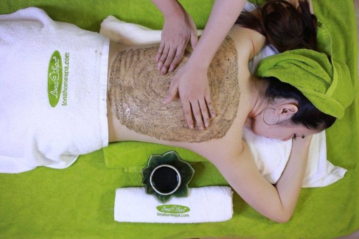 Traditional massage and spa for a girl's weekend in Can Tho