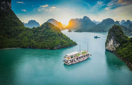 Cat Ba Island Review : Your Ultimate Travel Guide