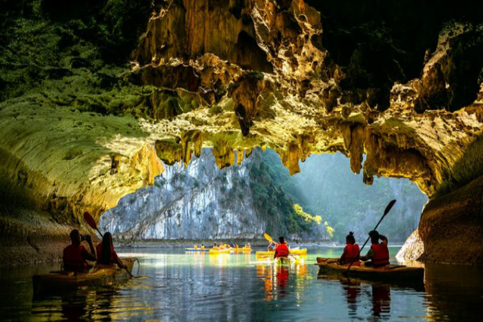 Light - Dark Cave 