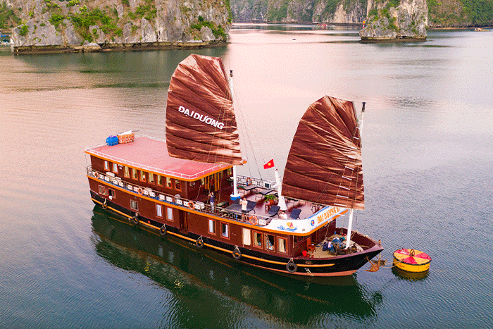 Lan Ha Bay Cruise 