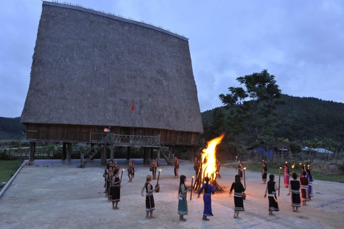 Cultural experience at Kon Pring village – 6-day circuit in Central Vietnam