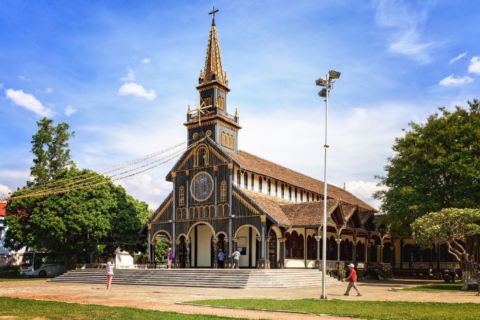 Wooden cathedral in Kon Tum – Discovering Pleiku Kon Tum Buon Ma Thuot in 6 days