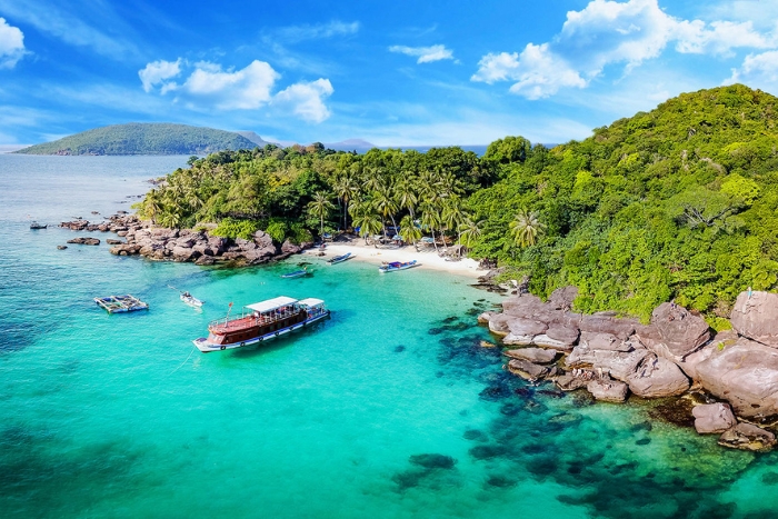 Bay Canh Island, a must-see Con Dao destination