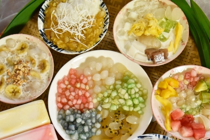 Sweet Dessert with Pearls, Beans, and Coconut