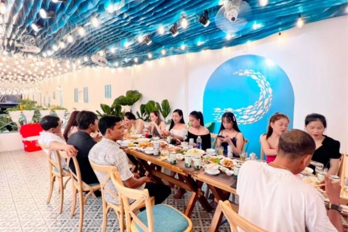 Ben Cang Restaurant (Port Restaurant)