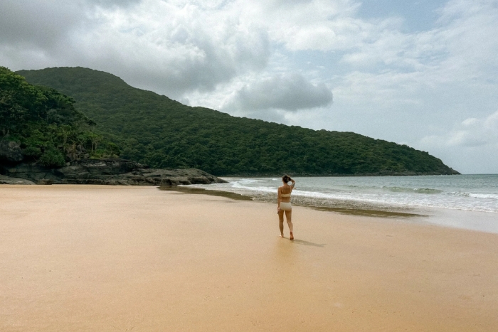 How much does it cost to travel to Con Dao?