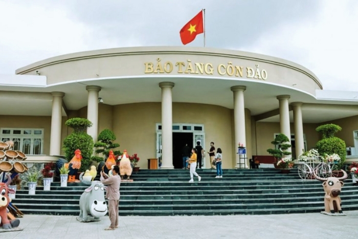 Exploring the Con Dao Museum - An ideal cultural stop for families