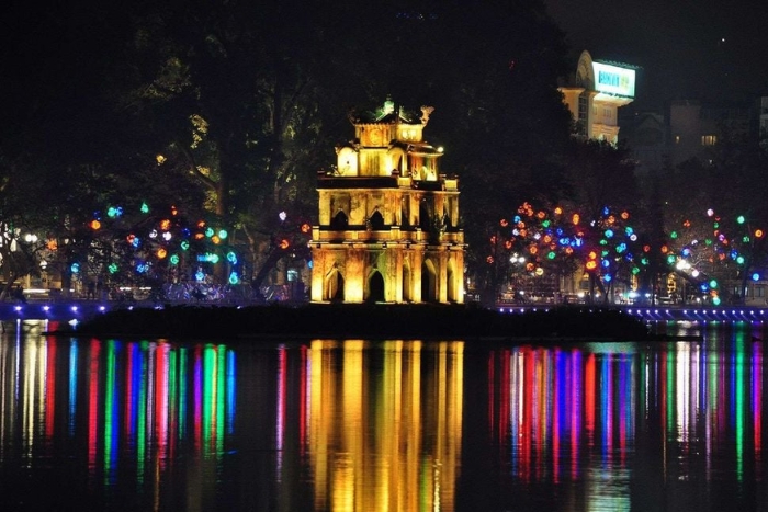 Hoan Kiem Lake is charming at night