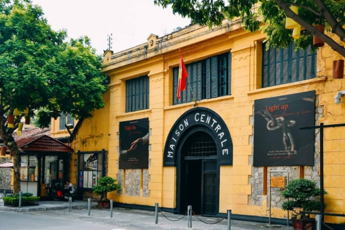 Hoa Lo Prison