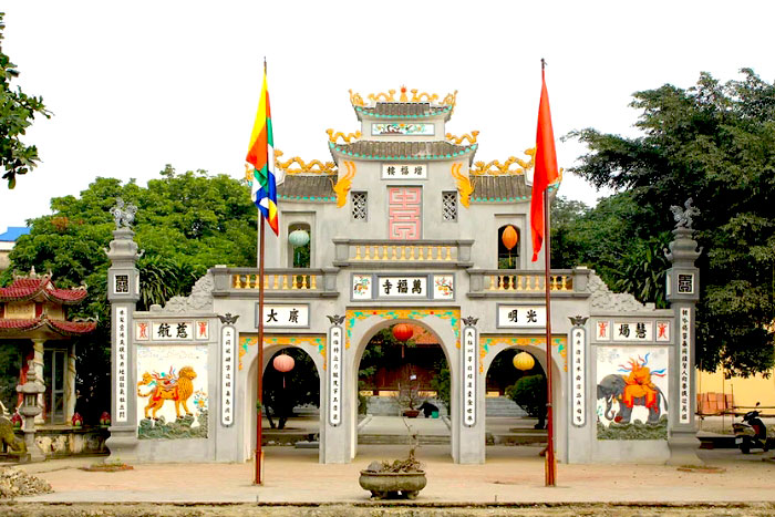 Van Phuc Pagoda