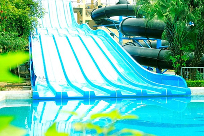 Ho Tay Water Park, one of the best water parks in Hanoi