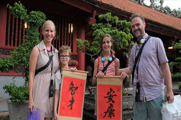 Experience the art of calligraphy at Temple of Literature 