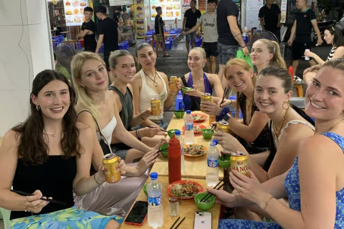 What are the activities to do with girls in Hanoi?