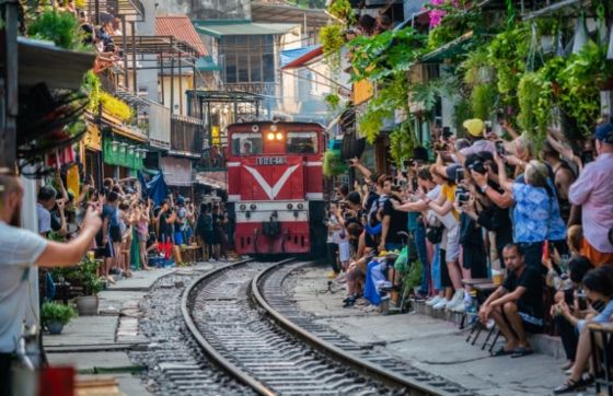Hanoi Train Street: Schedule, How To Visit And Guide For Tourists