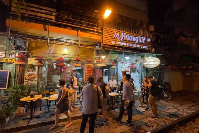 Ms Huong Ly Restaurant in Hanoi railway street