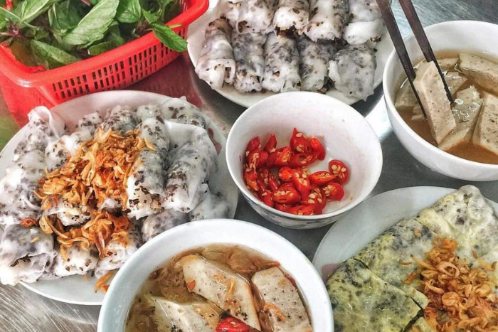 Banh cuon is a must-try dish for tourists seeking an authentique culinary experience in Hanoi