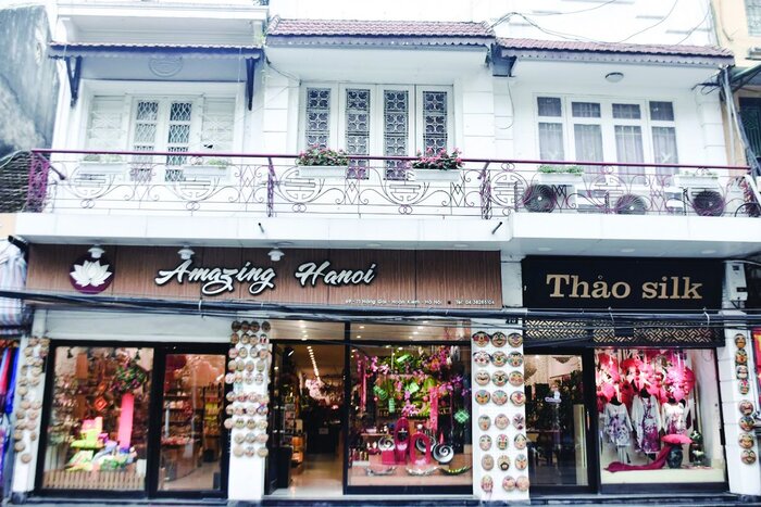 Thao Silk shop, best áo dài shop in Hanoi Old Quarter