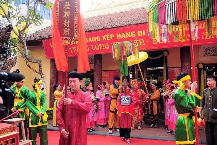 Bach Ma Temple festival