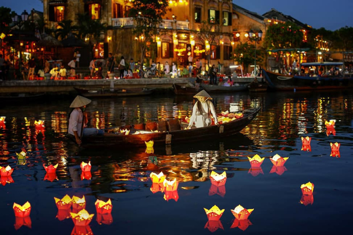 Your trip to Hoi An and Hue wouldn’t be complete without releasing lanterns on the Hoai River