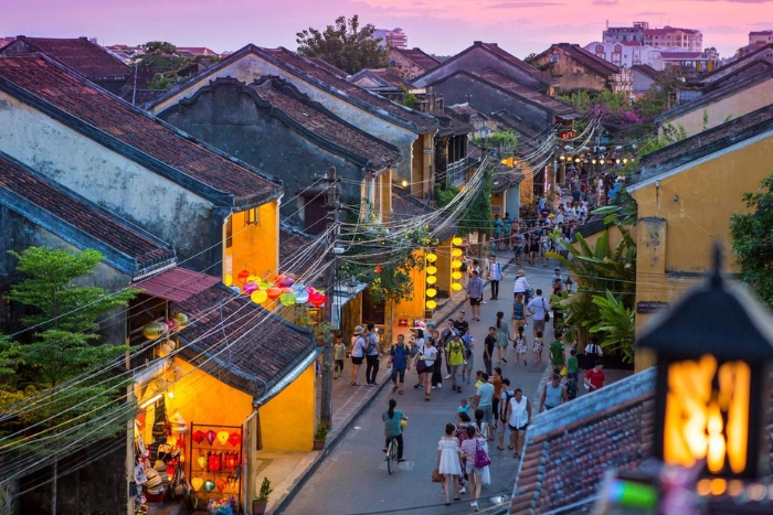 Hoi An - highlight of the 5-day tour Hue Da Nang Hoi An
