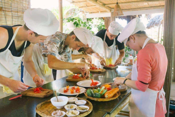 Vietnamese cooking class in Tra Que – An authentic and flavorful experience