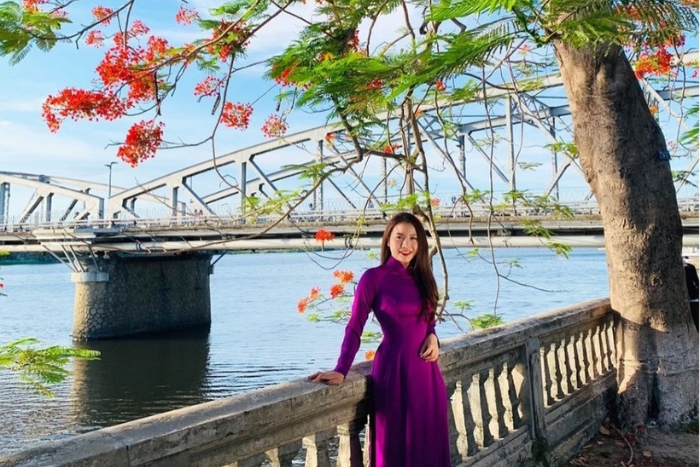 Truong Tien Bridge