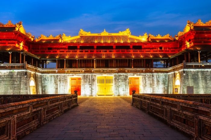 Travel to Hue in Vietnam between culture, history and traditions