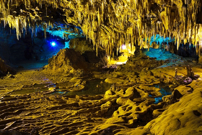 Pu Sam Cap Cave