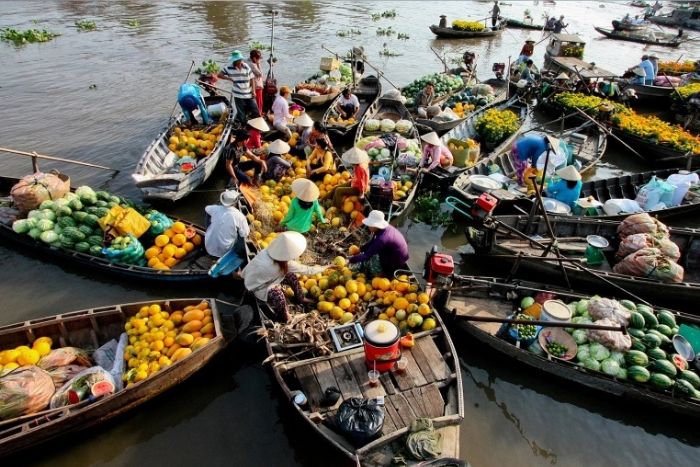 Lively floating market with many items for sale