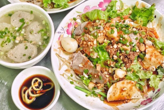 Hu Tieu: a must-try of what to eat in the Mekong Delta