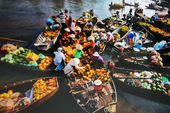 Floatting market Long Xuyen