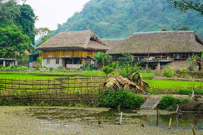 Thon Tha village