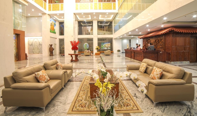 Huong Viet Quy Nhon Hotel, top best 4-star hotel in Quy Nhon 