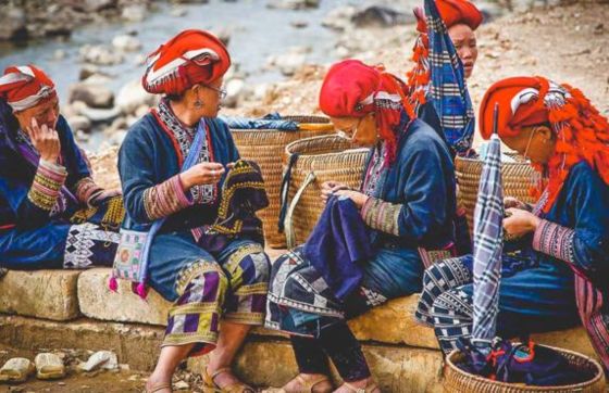 Cao Son Market: Visit The Colorful Wednesday Market In Sapa Vietnam