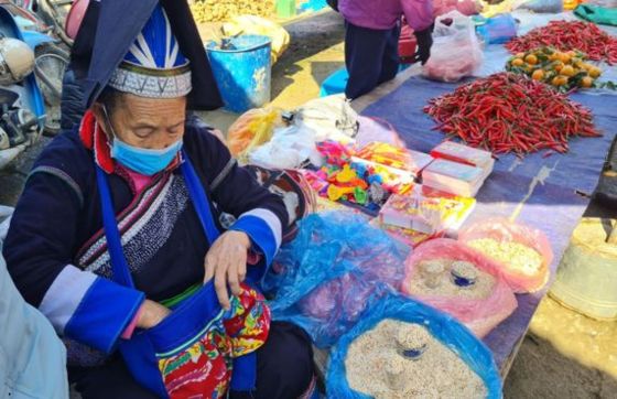 Discover The Pha Long Saturday Market In Sapa Northern Vietnam