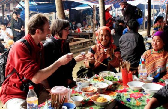 Why Visit The Ban Phiet Ethnic Market? Cultural Treasure In Vietnam